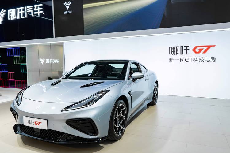 广州海珠区讯羽翔企业管理咨询哪吒汽车在智能汽车领域的表现，领途汽车在新能源汽车市场中的影响力